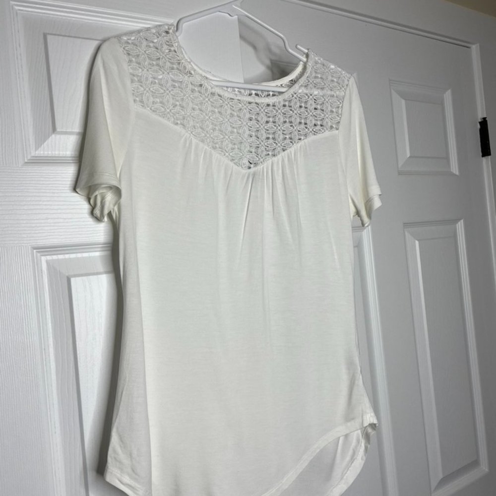 Women's Old Navy Tee Size M